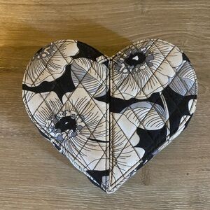 EUC. Vera Bradley Heart Jewelry Case Keepsake Holder.